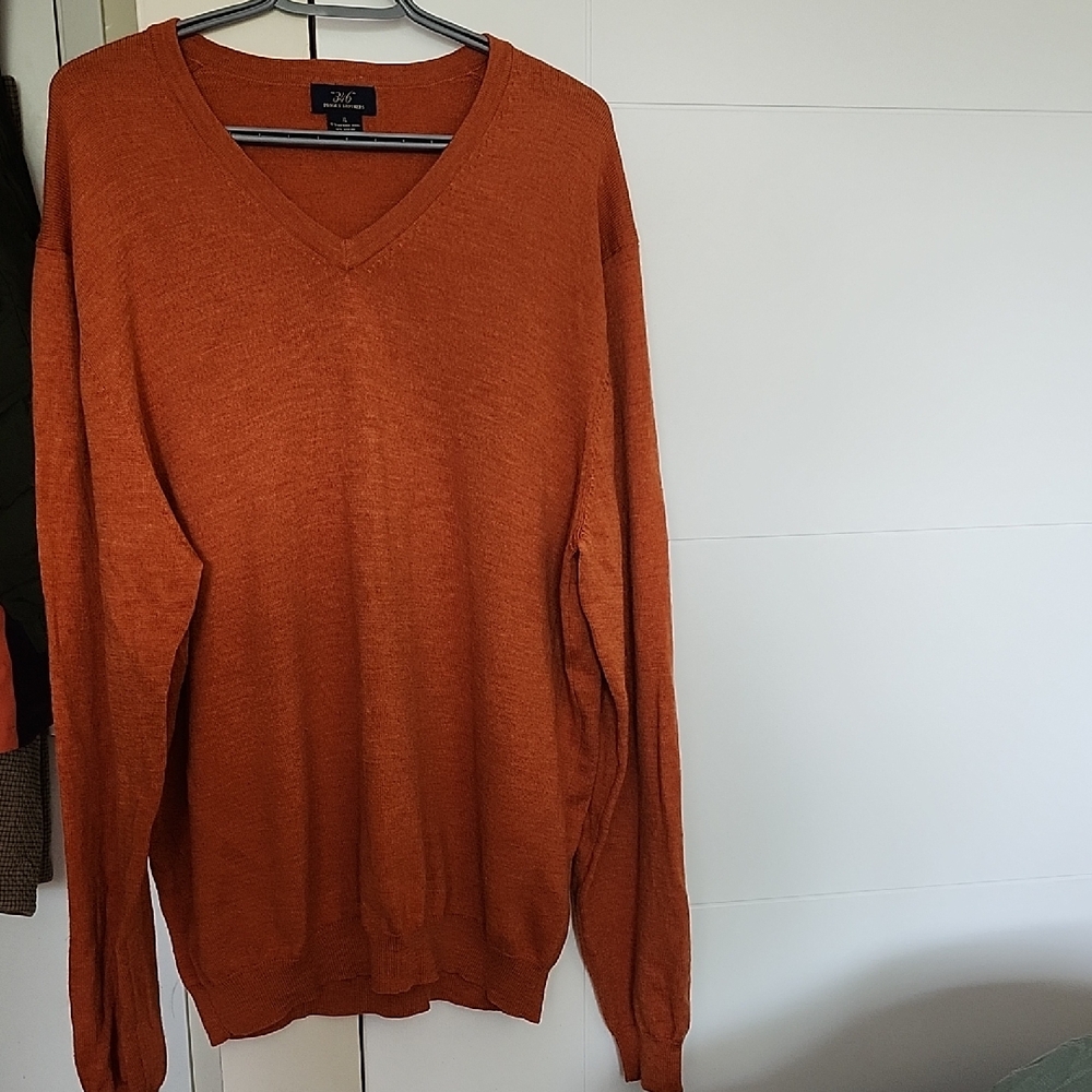 Brooks Brothers Size XL Wool Orange V-Neck Sweater Classic Knit